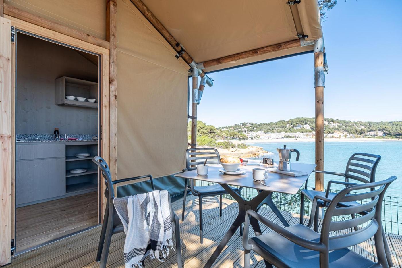 Camping Estival Torre De La Mora Tamarit Exterior foto